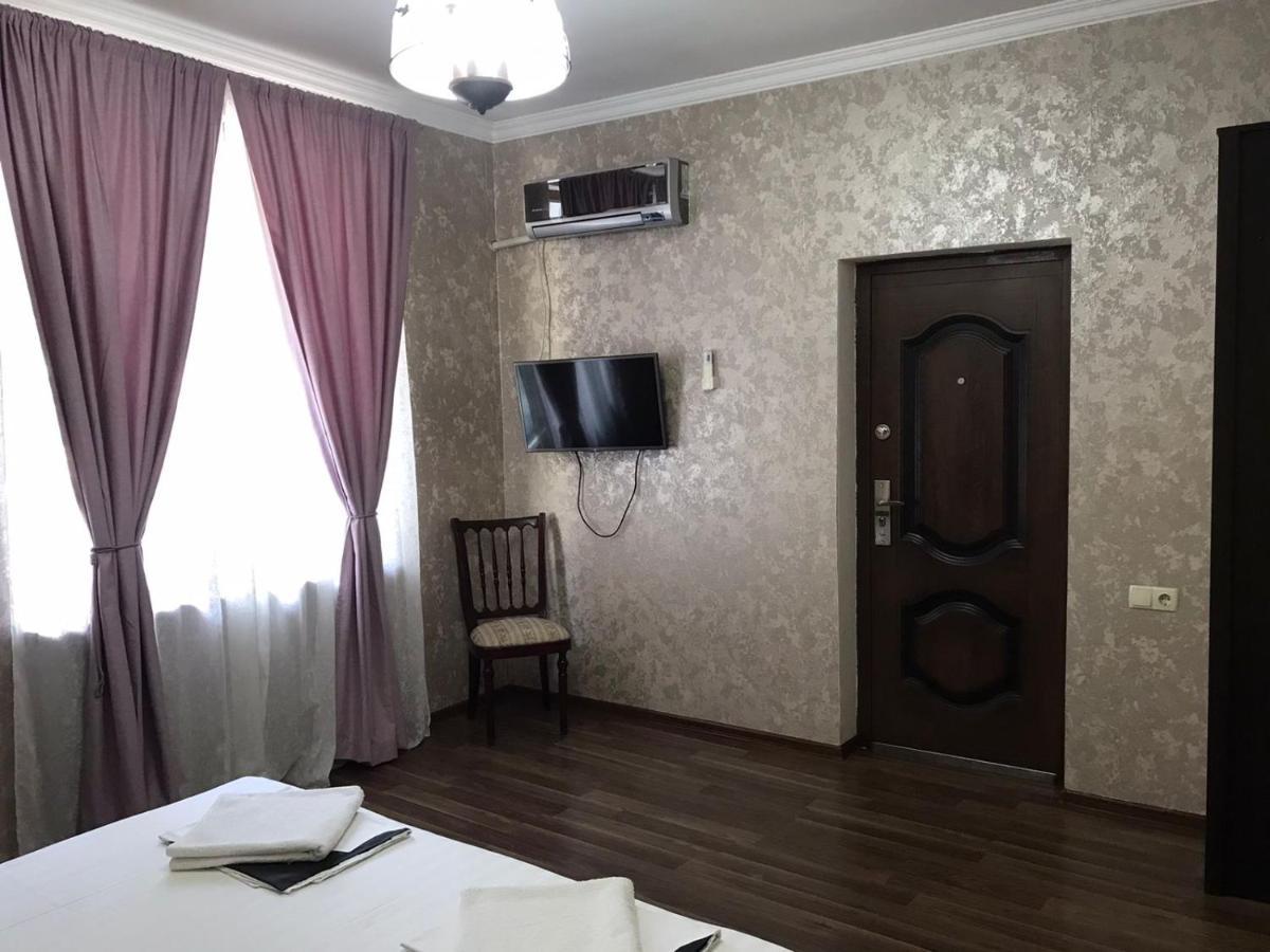 Гостевой Дом София 400 М До Моря Gagra Kültér fotó